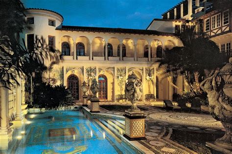 versace mansion news